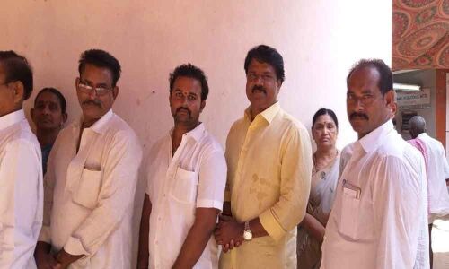 Sunil exercises his franchise