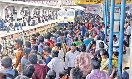 Passengers scurry to vote in home towns