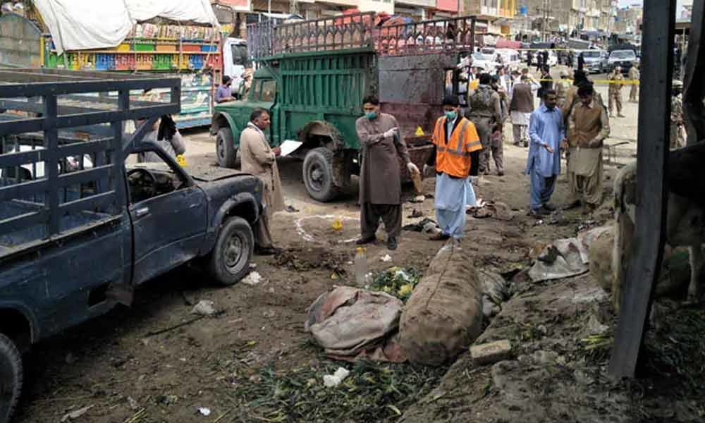16 killed in bomb blast in Pakistan