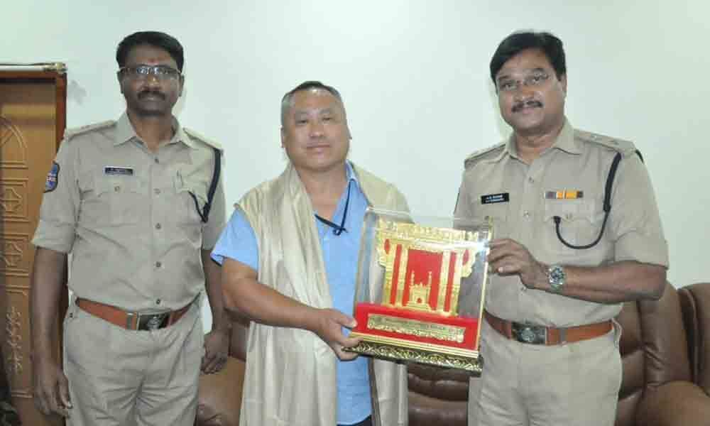 District police get pat for security measures during elections in Nalgonda