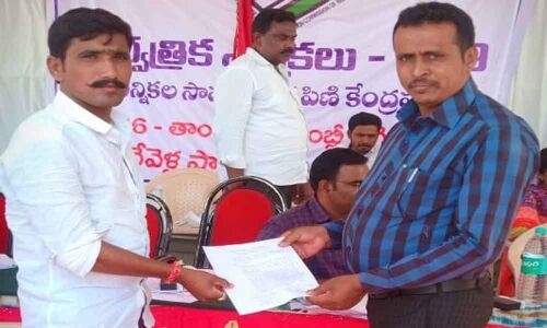 Polling agents plaint against TRS leaders
