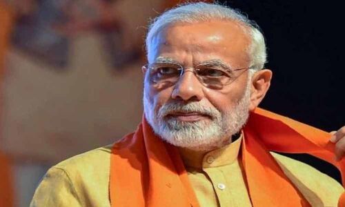Congress complains to EC against Modi, Irani