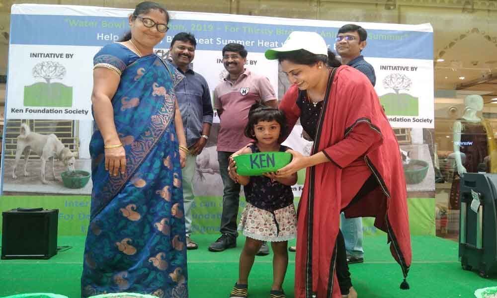 Ken Foundation distributes 150 water bowls to animal lovers