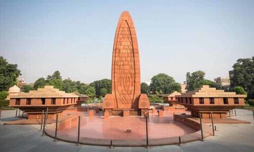 UK should apologise for Jallianwala Bagh massacre