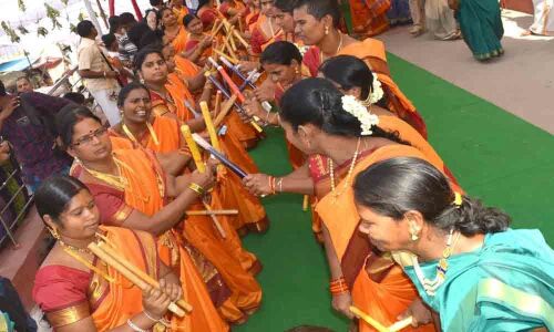 Lord Rama gets coronated amid Vedic chants