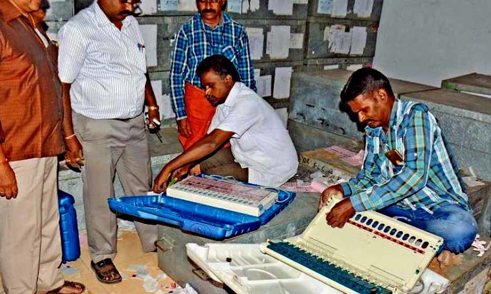 Lok Sabha polls in TNs Vellore cancelled after huge cash haul