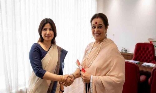 Shatrughan Sinhas wife Poonam joins Samajwadi Party