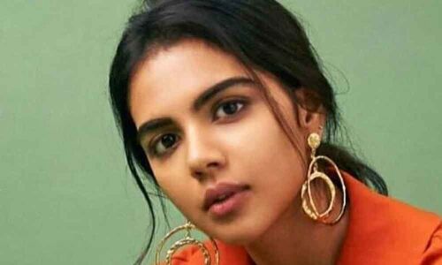 Kalyani ticks plum offers