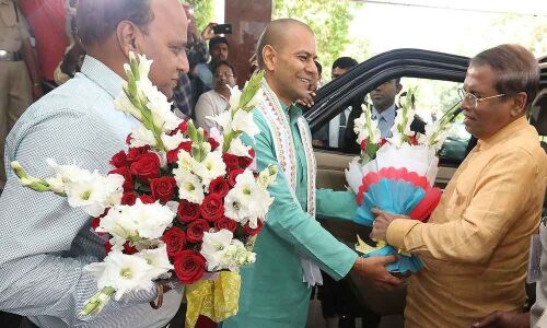 SL Prez arrives at Tirumala