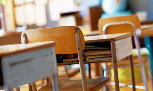 Summer classes for students, women