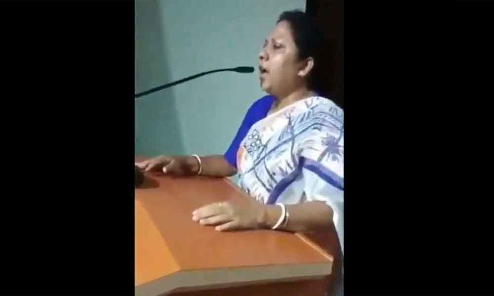 Pick up your brooms, chase central forces away: TMC MLA to Mahila Morcha