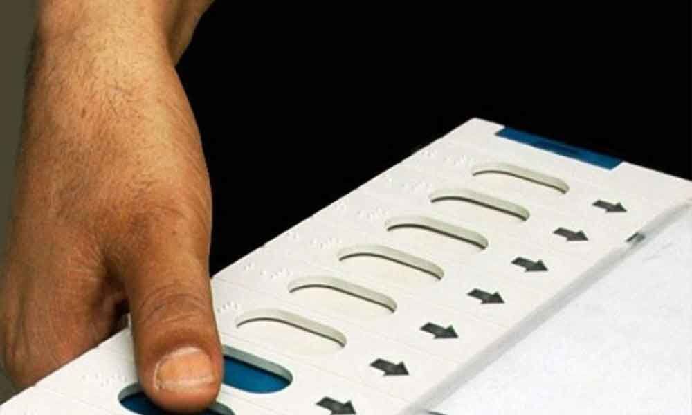 Voting picks up in UP, over 24 pc recorded by 11 am