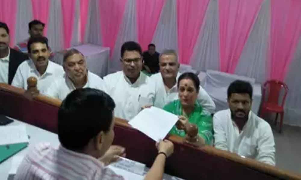 Poonam Sinha files nomination from Lucknow; fielded against Rajnath Singh