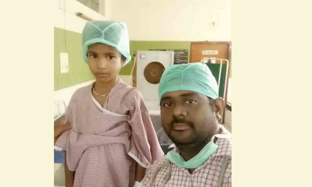 CRPF cop saves grievously injured 7-yr-old girl