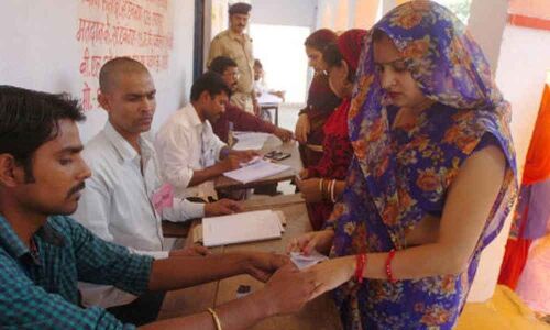 Polling on for Maharashtras 10 LS seats