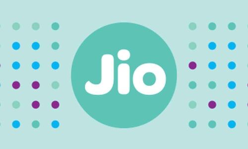 Jio Q4 net soars 64% to `840 cr