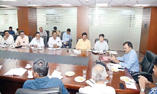 Issue construction permits in 48 hrs