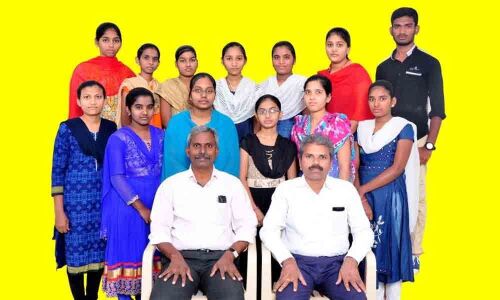 RD college students make it to the top