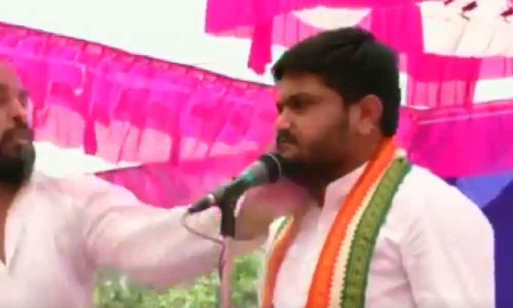Video: Congress leader Hardik Patel slapped at poll rally in Gujarat