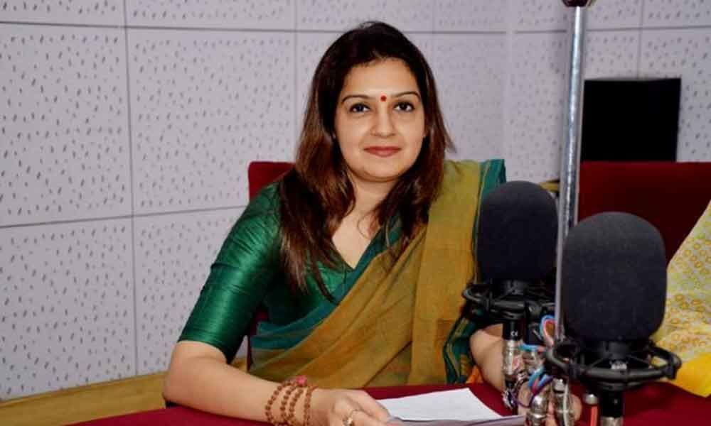 Priyanka Chaturvedi may join Shiv Sena