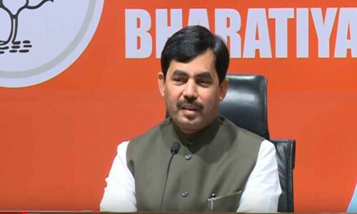 Priyanka Chaturvedi quit Congress as party is sinking ship: Shahnawaz Hussein