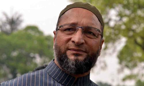 BJP insulting martyrs like Hemant Karkare, says Owaisi on Sadhvi Pragyas shocking remarks