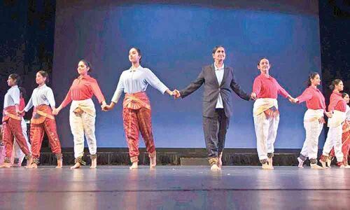 Stories of Rosa Parks & Martin Luther in Bharatnatyam form