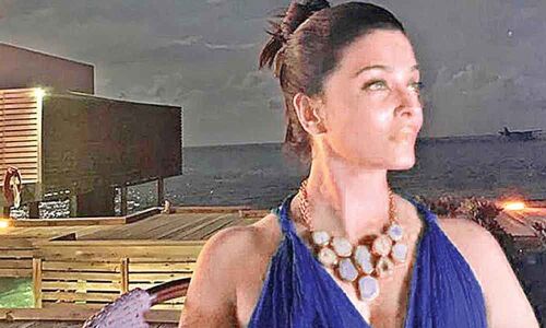 Aishwarya chilling out in Maldives