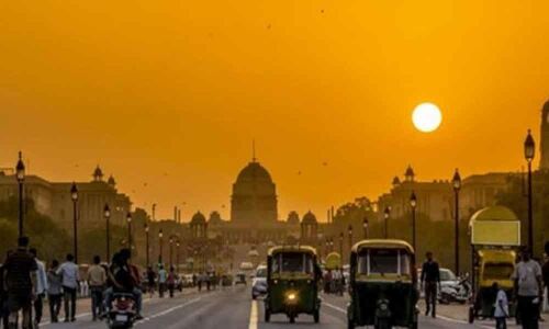 Sunny Sunday morning in Delhi