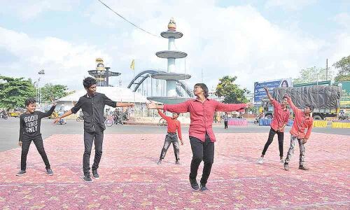 Songs, dances mark Happy Sunday