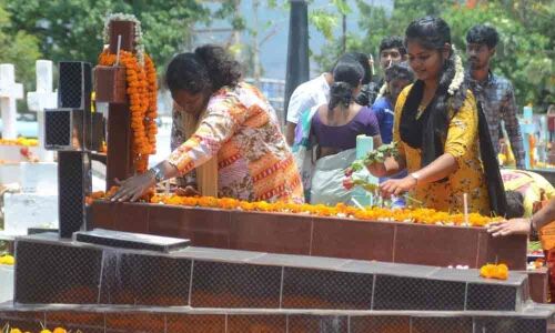 Sunrise services mark Easter celebrations