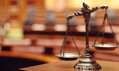 Apex court chastises Election Commission