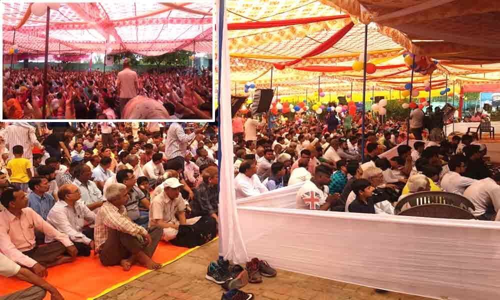 An ocean of devotees flock to attend Dera Sacha Saudas weekly Naamcharcha program
