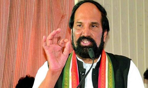 Uttam writes to KCR over inter result goof up