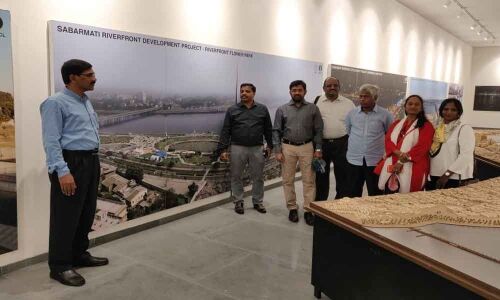 Officials studying West Bengal, Gujarat riverfronts