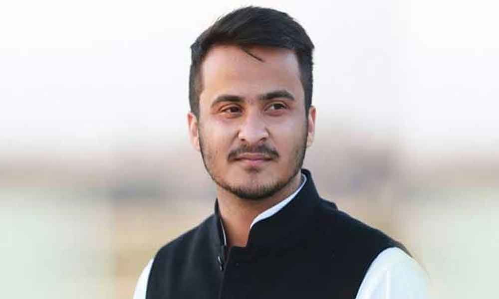 Lok Sabha Elections: Samajwadi Party leader son claims 300 EVMs in Rampur are dysfunctional