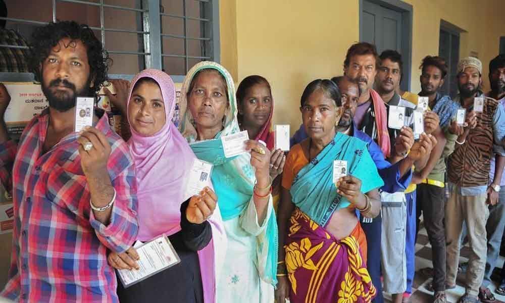 35.70% voting in Maharashtra Till 1 p.m