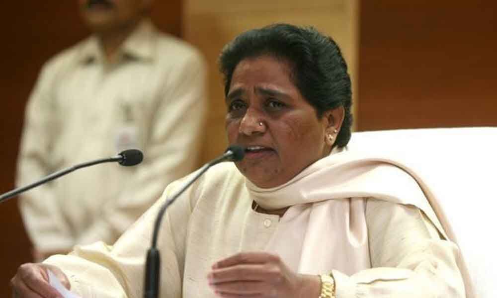 People dont want a govt that forces them to sell pakodas, tea and do chowkidari: Mayawati