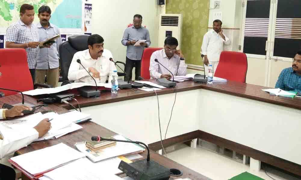 Collector rues as officials keep 20k grievances pending in Vizag