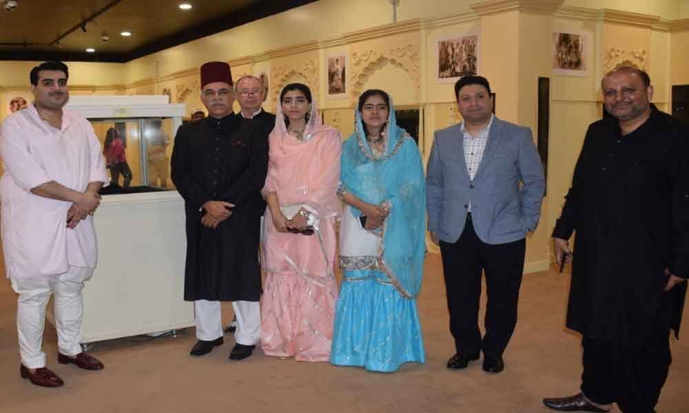 Nizams kin visits royal jewel show