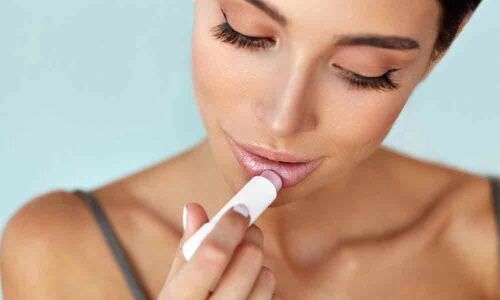 Care for lips this summer