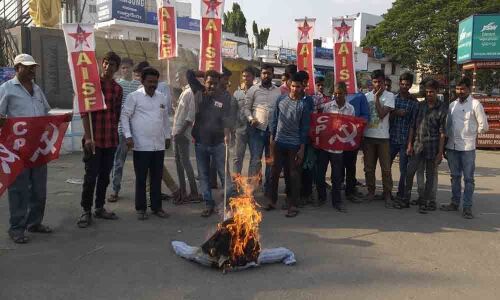 CPI demands Jagadishs resignation for Intermediate results goof-up in Mahbubnagar