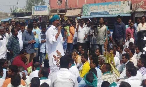 Narendra Modi to face turmeric heat in Varanasi