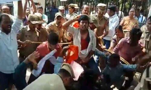 Mild tension at Pragatibhavan, with SFI Protest