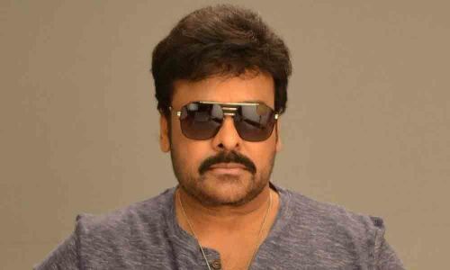 Chiru donates 1 lakh to fireman