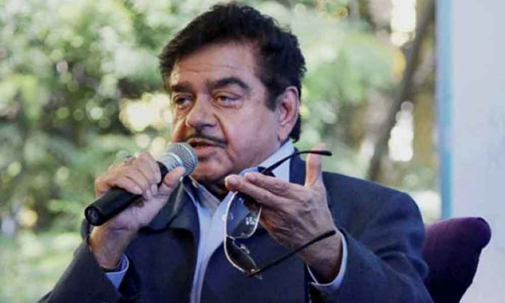Shatrughan Sinha Would Love To Interview PM Modi But...