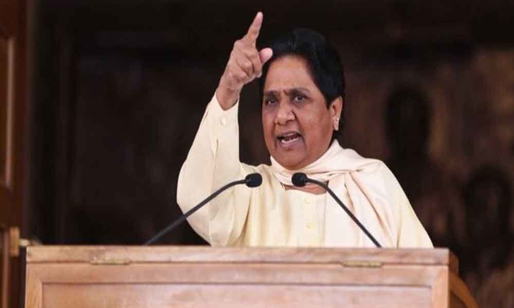 Election Commission letting Modi violate model code: Mayawati