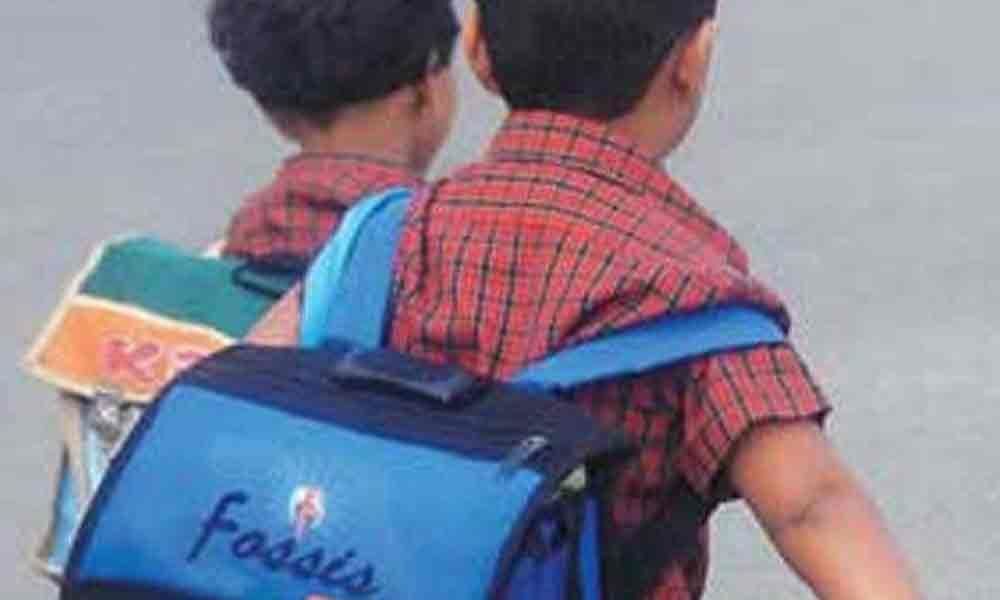 Weight of school bags: CWC for implementation of HRD guidelines
