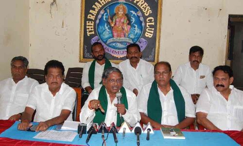 YSRCP demands bonus for paddy