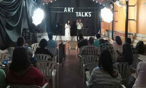 Connecting with the audience through vintage music